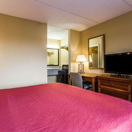 Rodeway Inn Charlotte Downtown Exterior foto