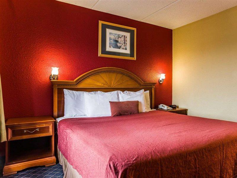 Rodeway Inn Charlotte Downtown Exterior foto